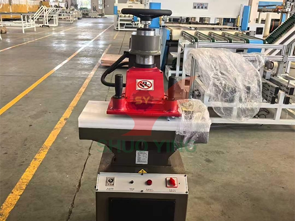 三台液压摆臂下料机出口美国