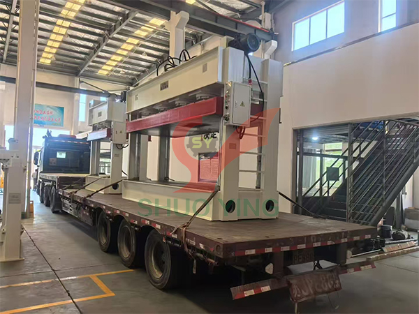 300T350T冷压机两台发往江苏泰州